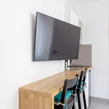Studio Hyper Centre Proche Tramway Chaleureux Et Cocooning Apartment