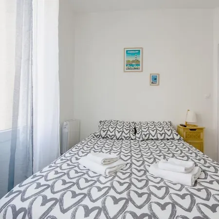 Apartment Studio Hyper Centre Proche Tramway Chaleureux Et Cocooning Brest